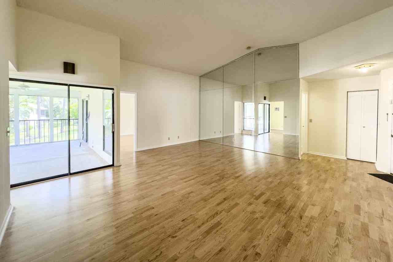 3362 Lucerne Park Dr - Photo 4 of 34