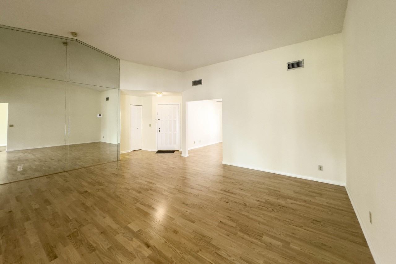 3362 Lucerne Park Dr - Photo 5 of 34