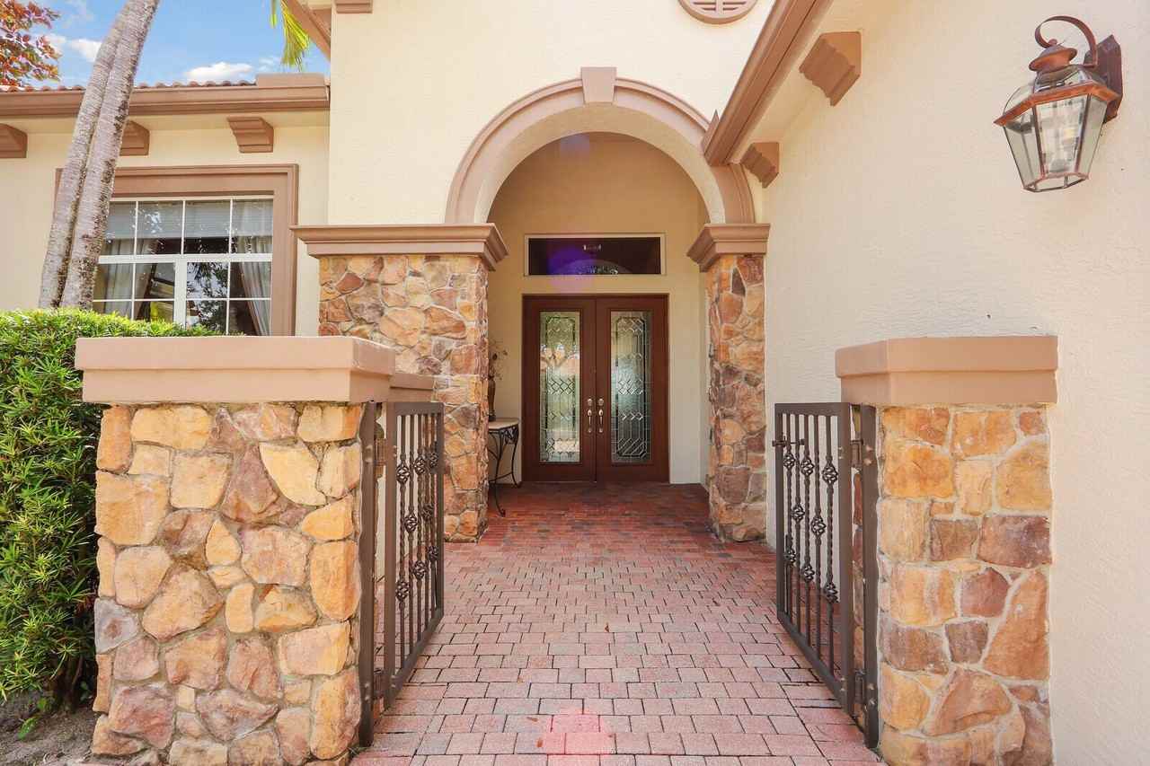 9885 Sw Torriente Ln - Photo 2 of 42