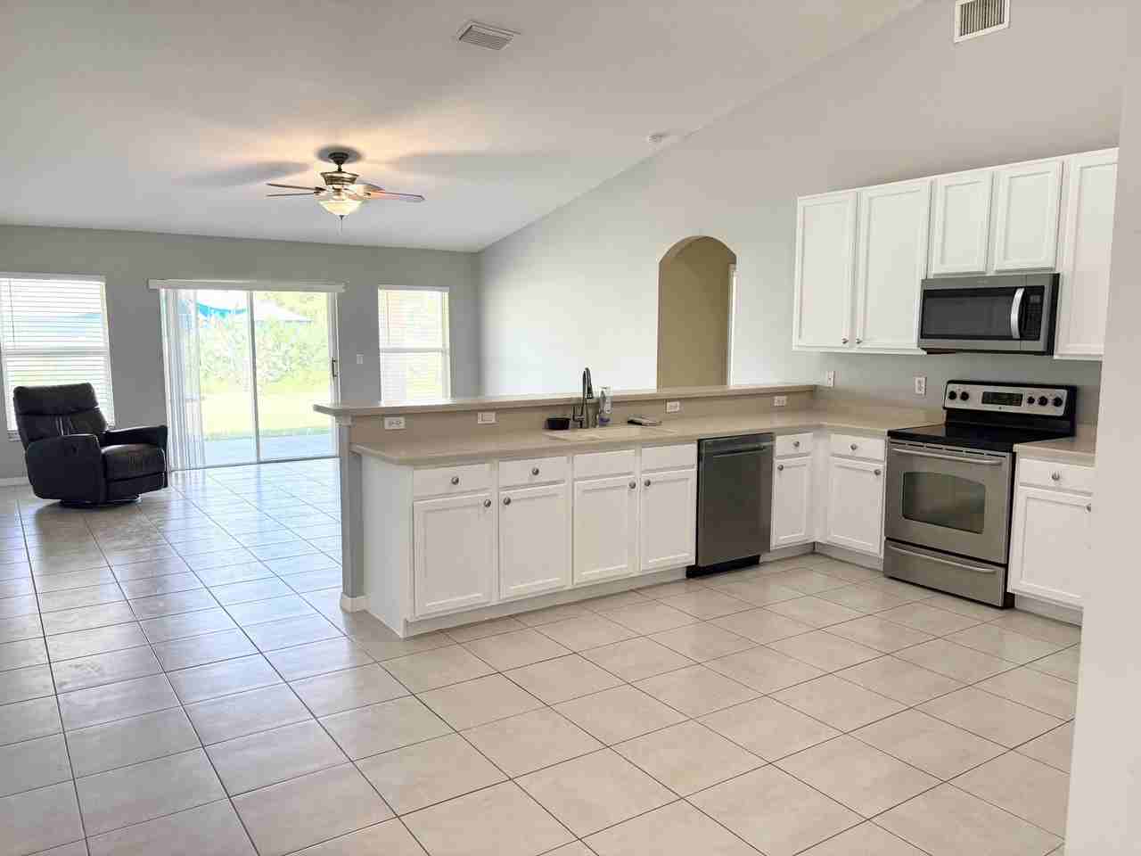 2182 Sw Idaho Ln - Photo 4 of 18