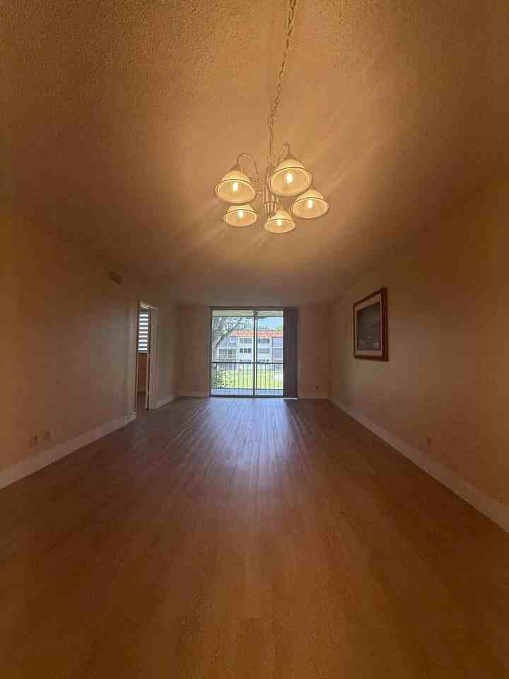 830 S Hollybrook Dr #204 - Photo 5 of 14