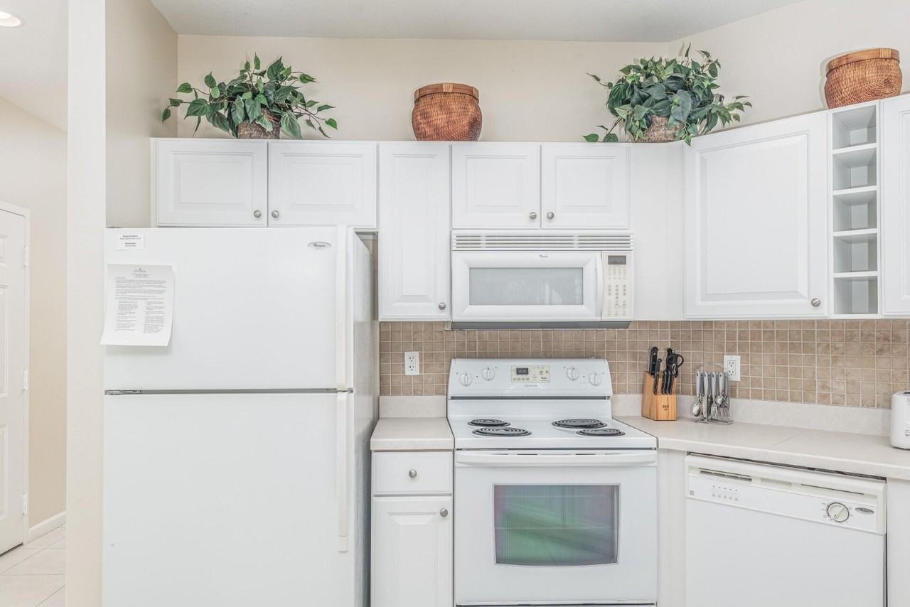 8936 Sandshot Ct #A - Photo 3 of 22
