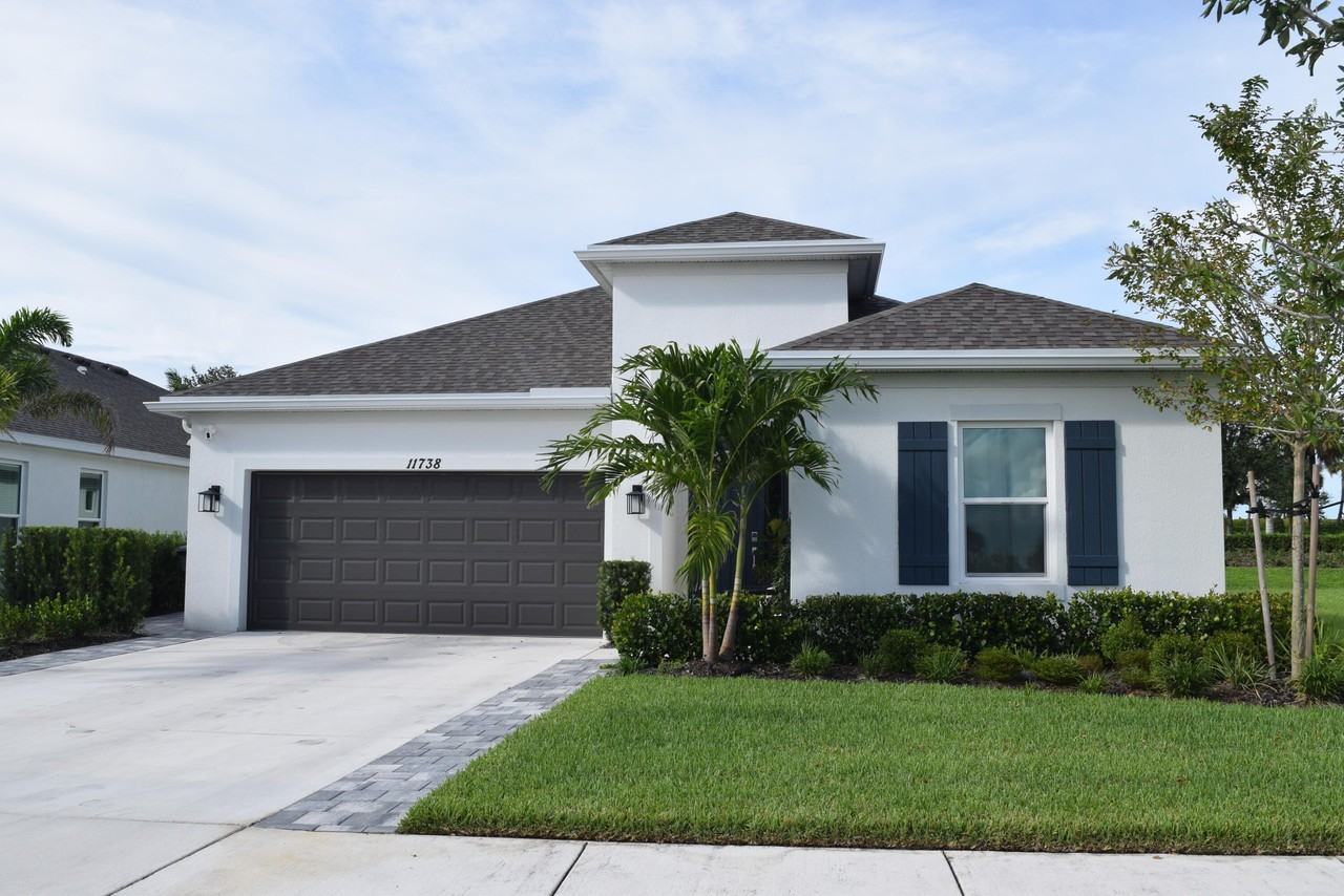11738 Sw Macelli Way - Photo 2 of 44