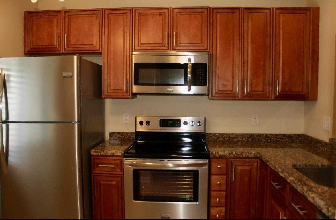 21943 Remsen Ter #204 - Photo 3 of 8