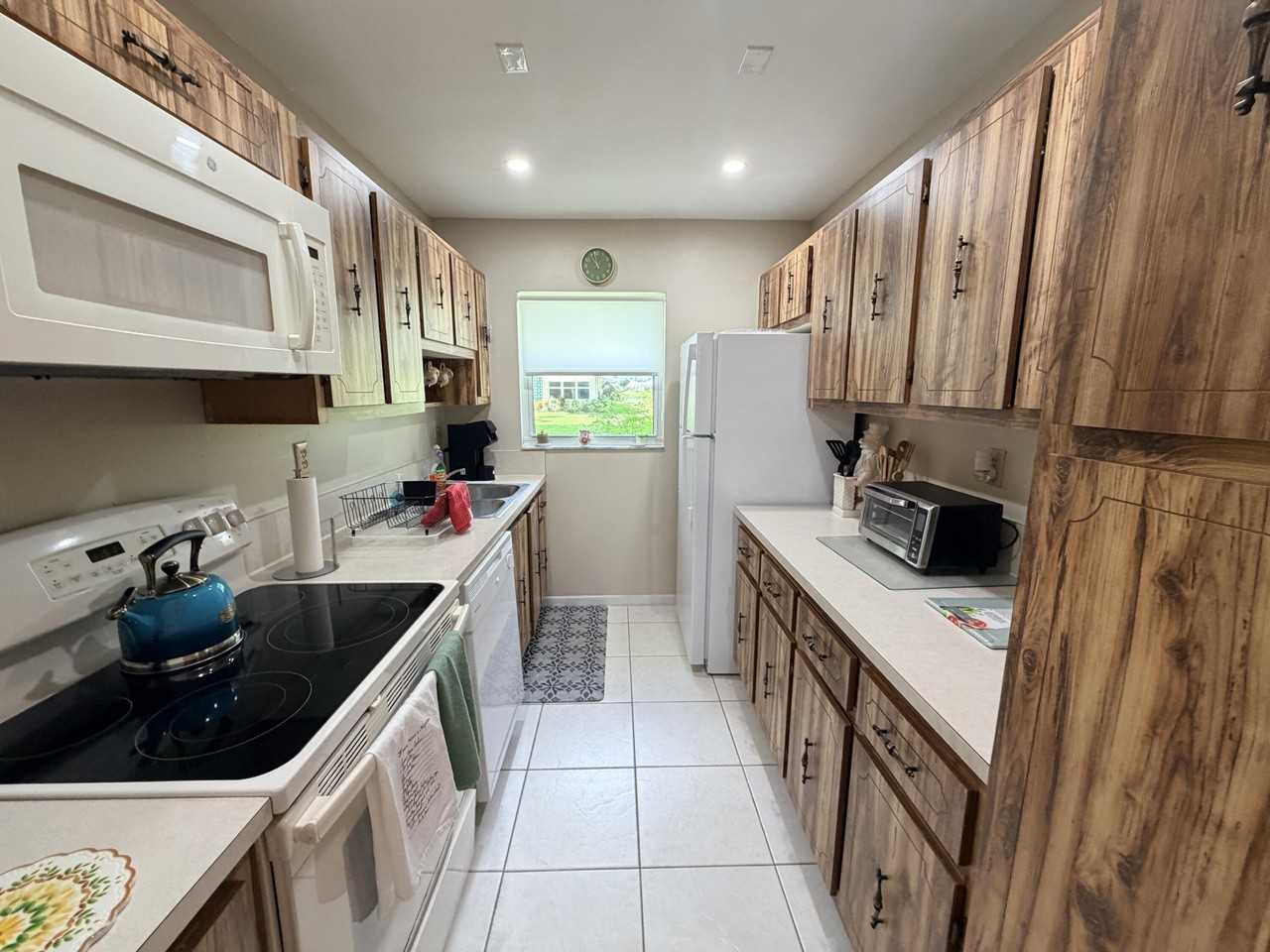5344 Lakefront Blvd #C - Photo 5 of 12