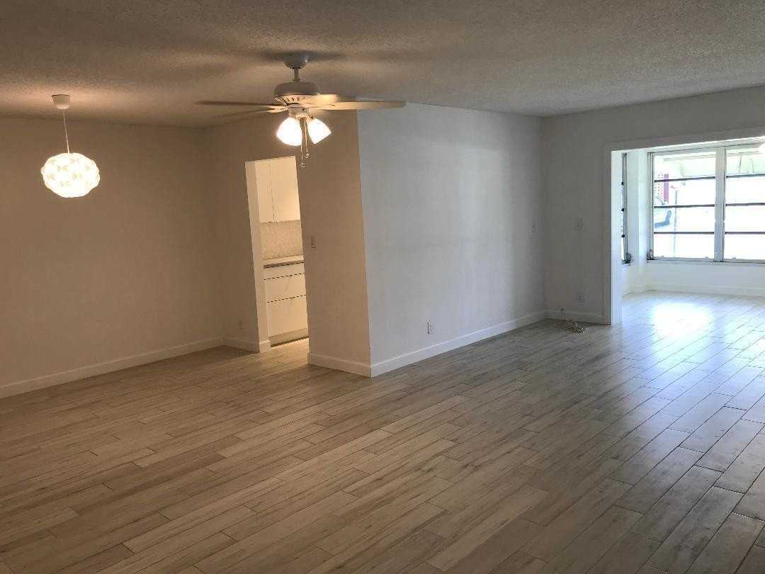1387 High Point Way Nw #B - Photo 2 of 16