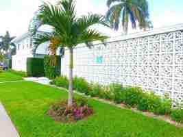 featured image of 15 S Palmway