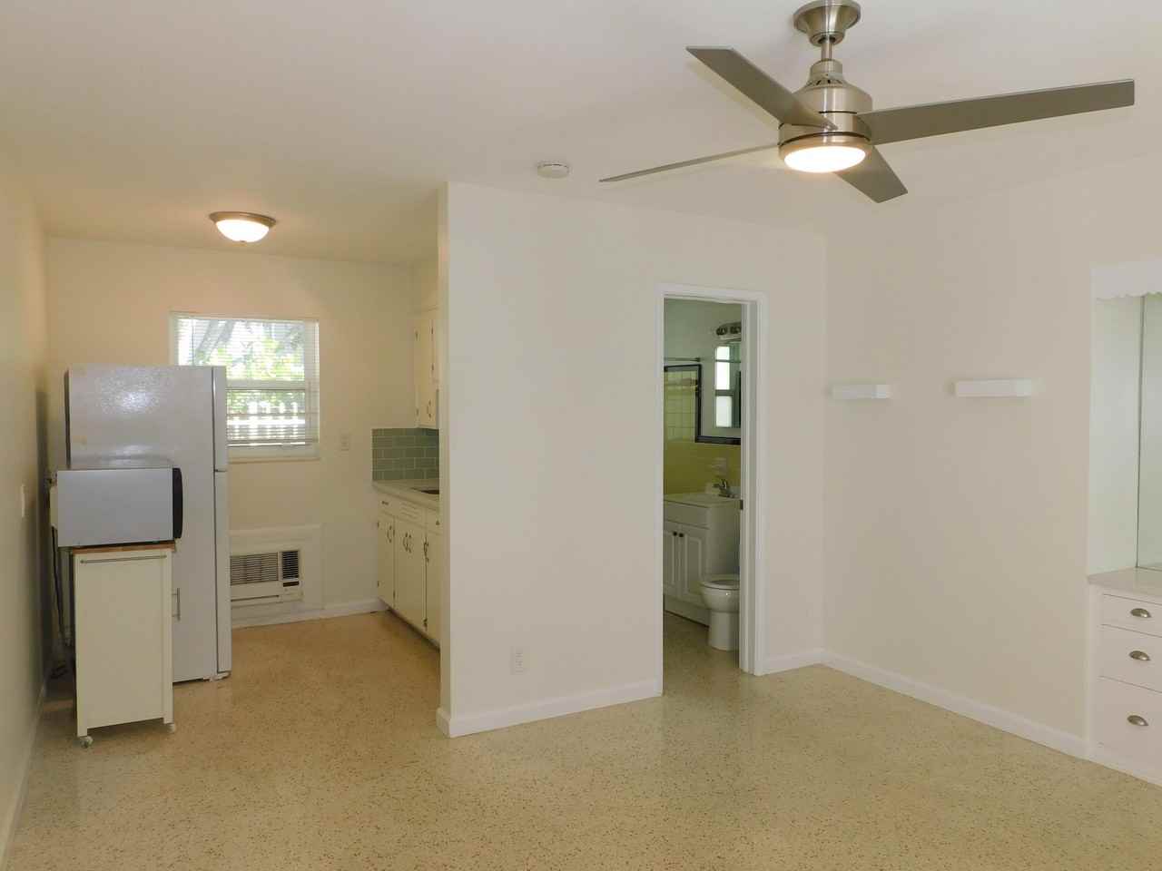 15 S Palmway - Photo 7 of 19