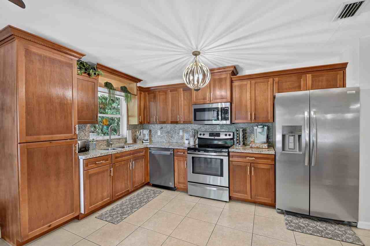 4311 Garden Ave - Photo 5 of 25