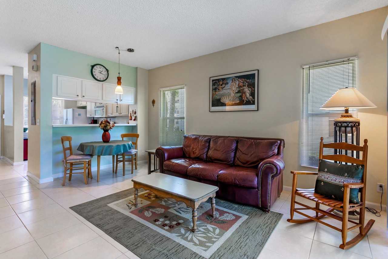 4976 Palmbrooke Cir - Photo 6 of 19