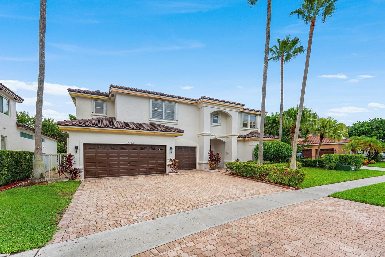 18596 Ocean Mist Dr - Photo 3 of 50