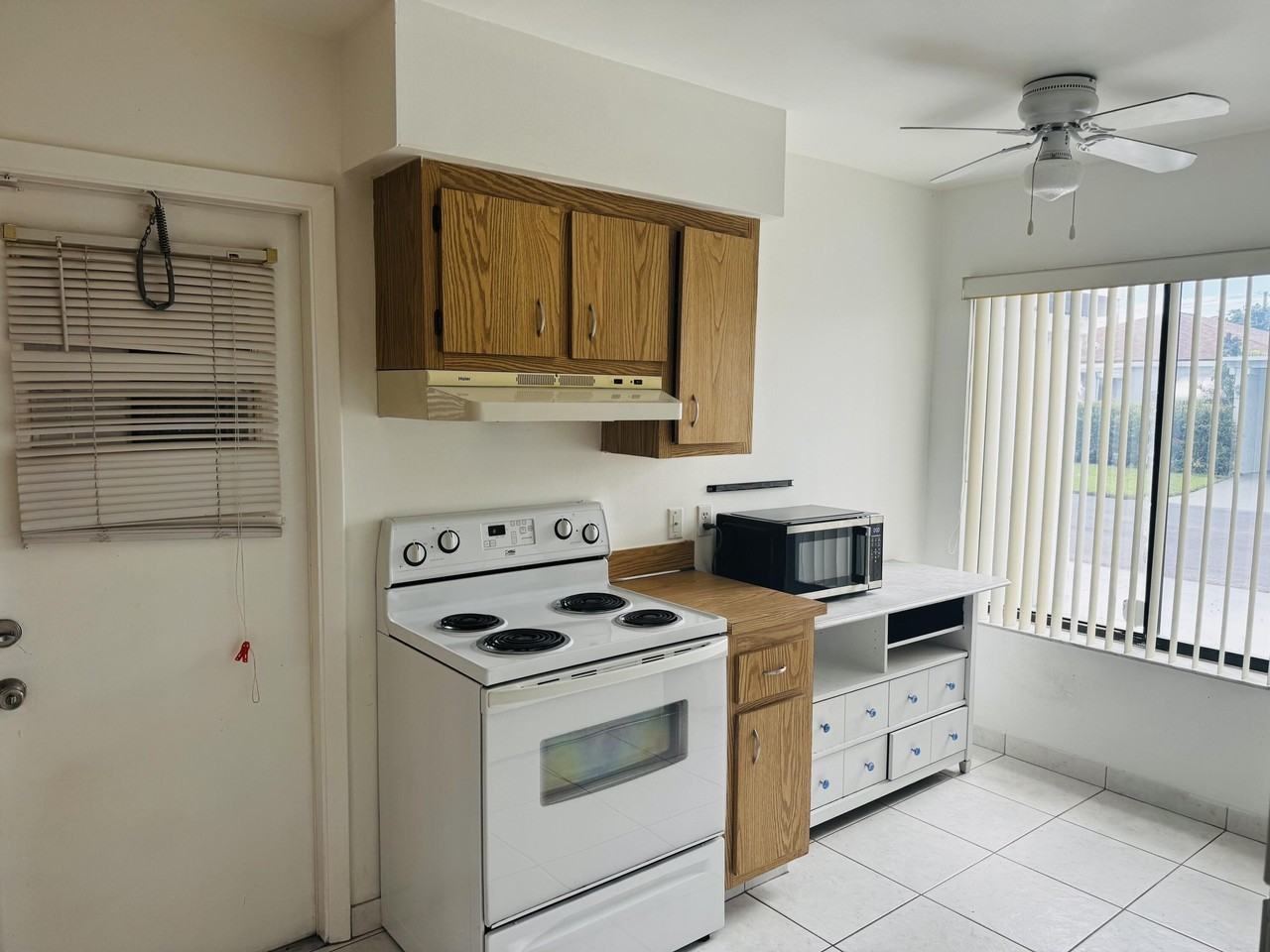 14858 Wildflower Ln - Photo 4 of 32