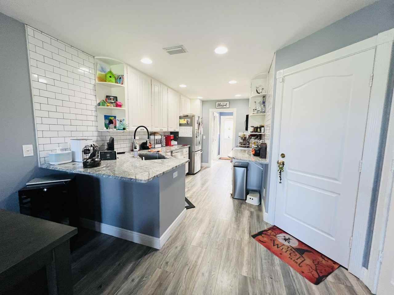 134 Wentworth Ct - Photo 5 of 36