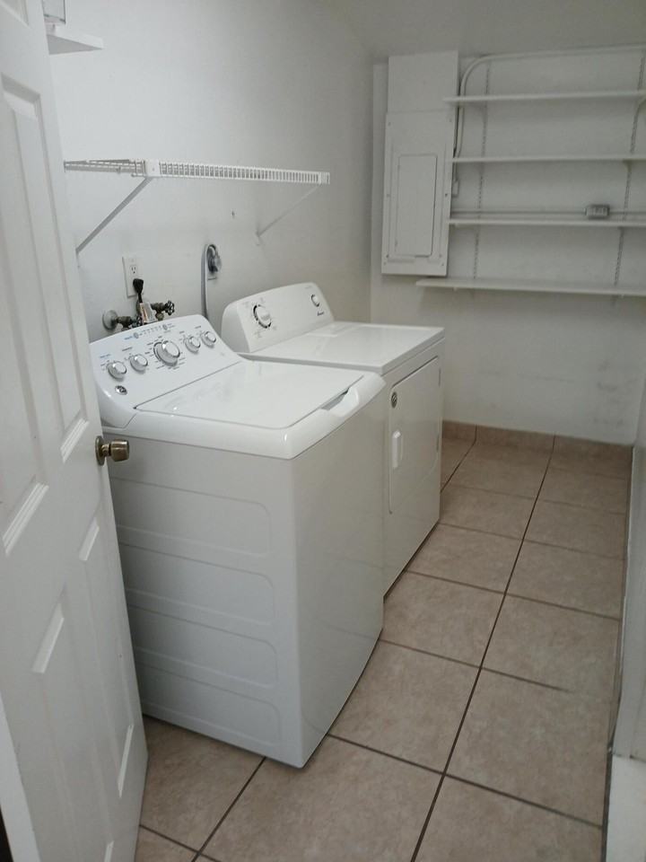 3853 Van Cott Cir - Photo 4 of 6