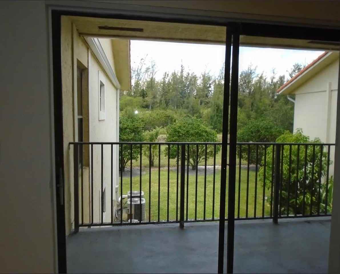 1421 Windorah Way #H - Photo 4 of 7