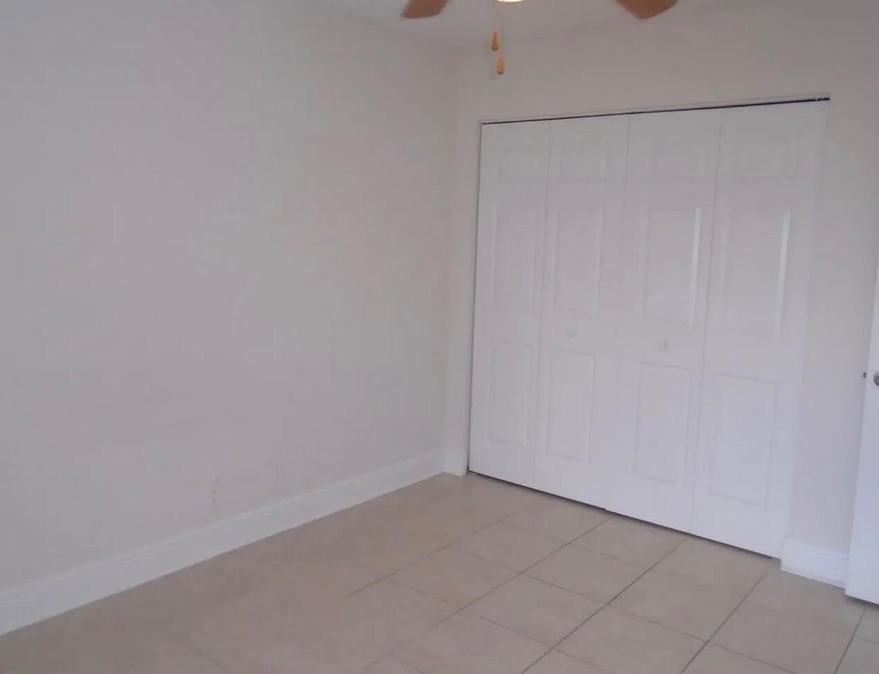1421 Windorah Way #H - Photo 6 of 7