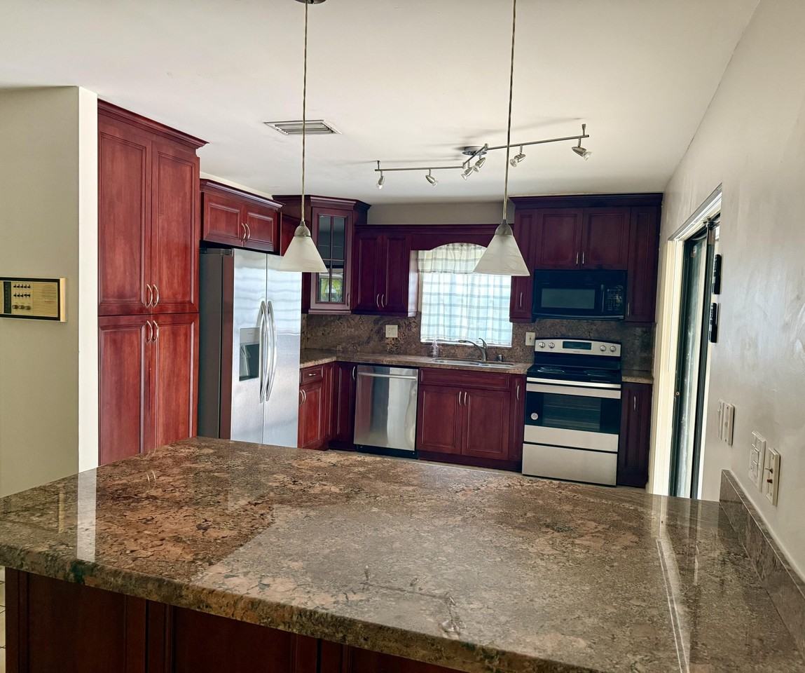 8963 Old Pine Way #21 - Photo 5 of 20