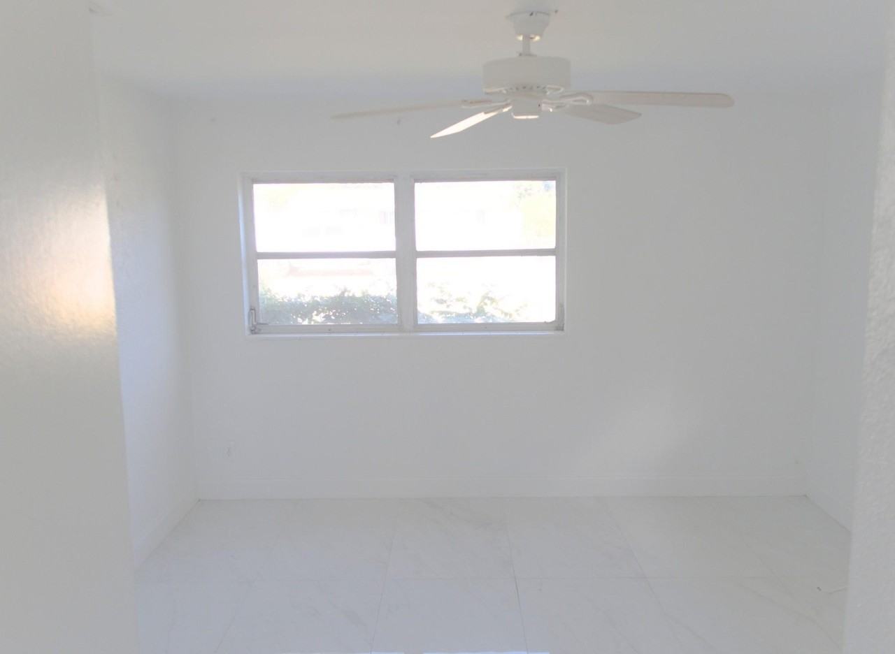 5308 Marcia Pl - Photo 3 of 9