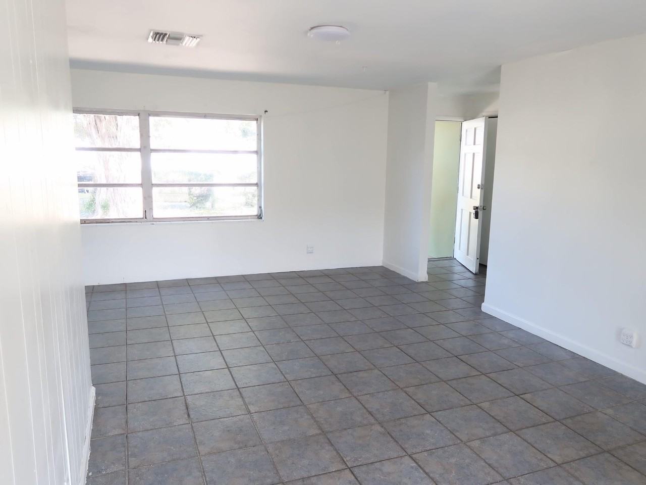 5308 Marcia Pl - Photo 7 of 9