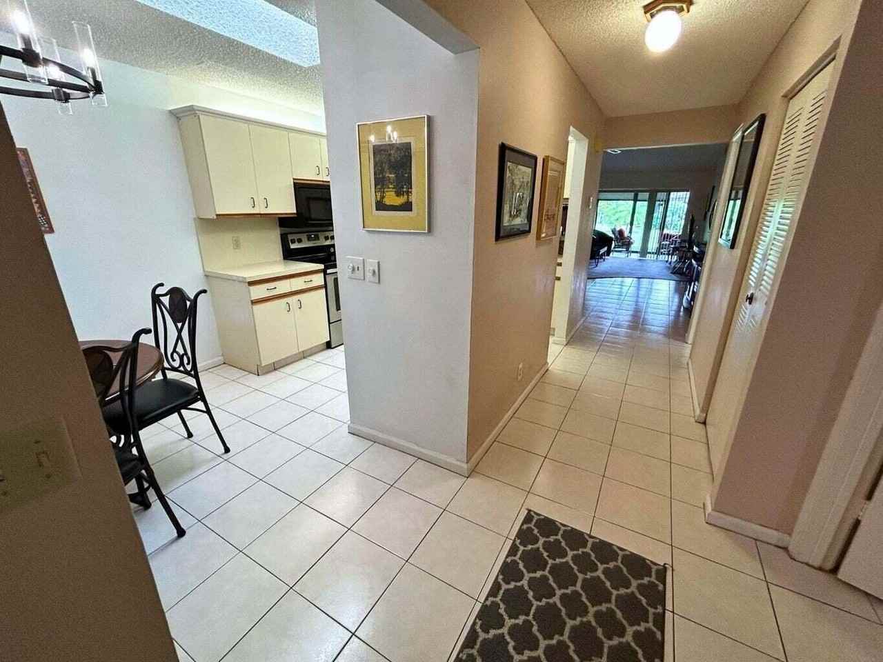 10058 Laurelwood Pl - Photo 3 of 15