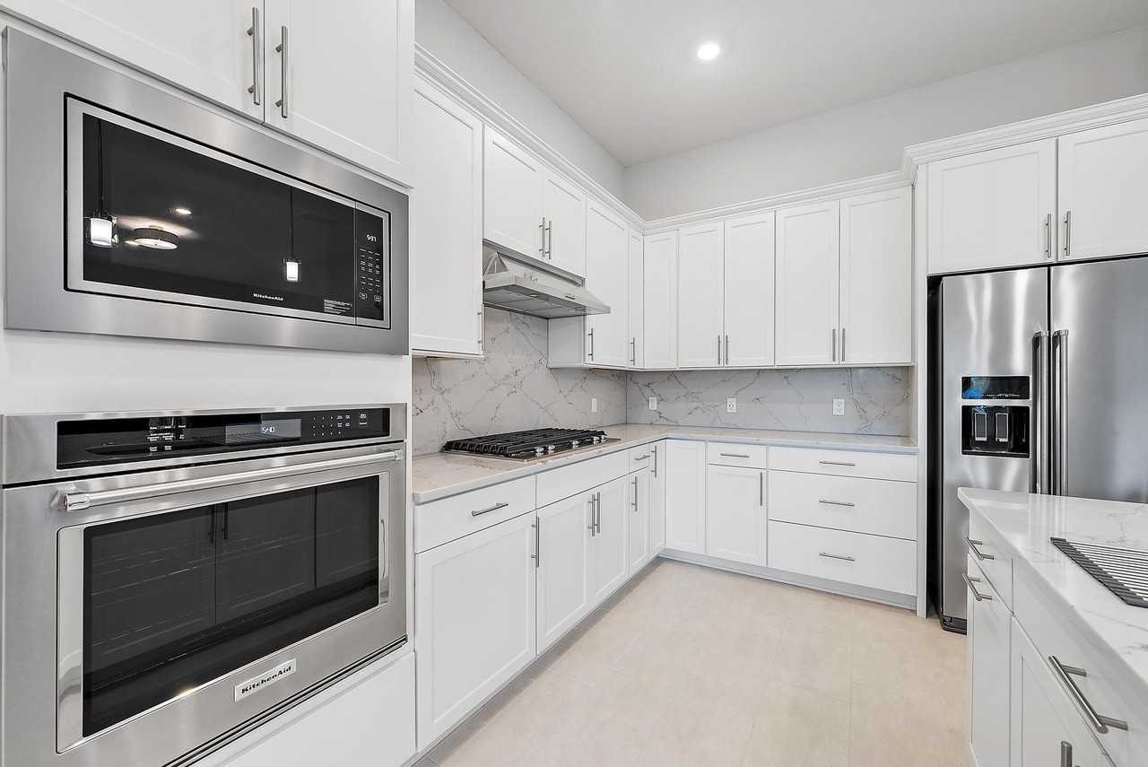 10515 Northbrook Cir - Photo 6 of 36