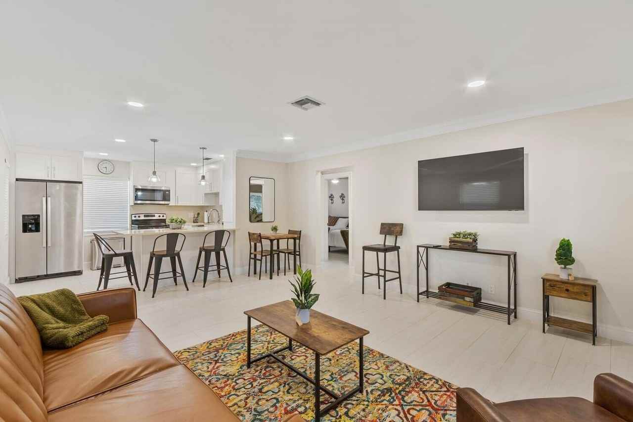 414 S Ocean Breeze - Photo 3 of 12