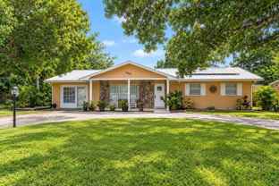 5605 Winter Garden Pkwy - Photo 1 of 1