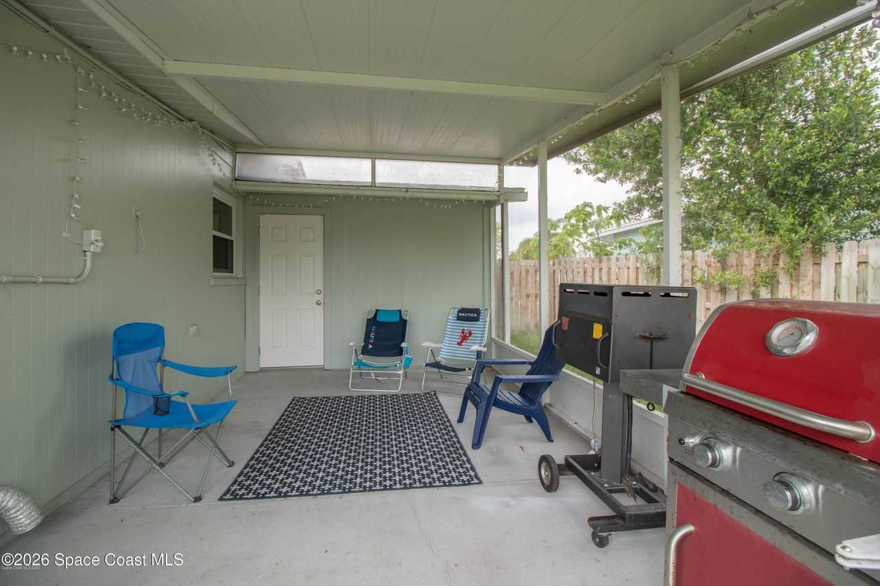 2812 Kingston Ln - Photo 5 of 18