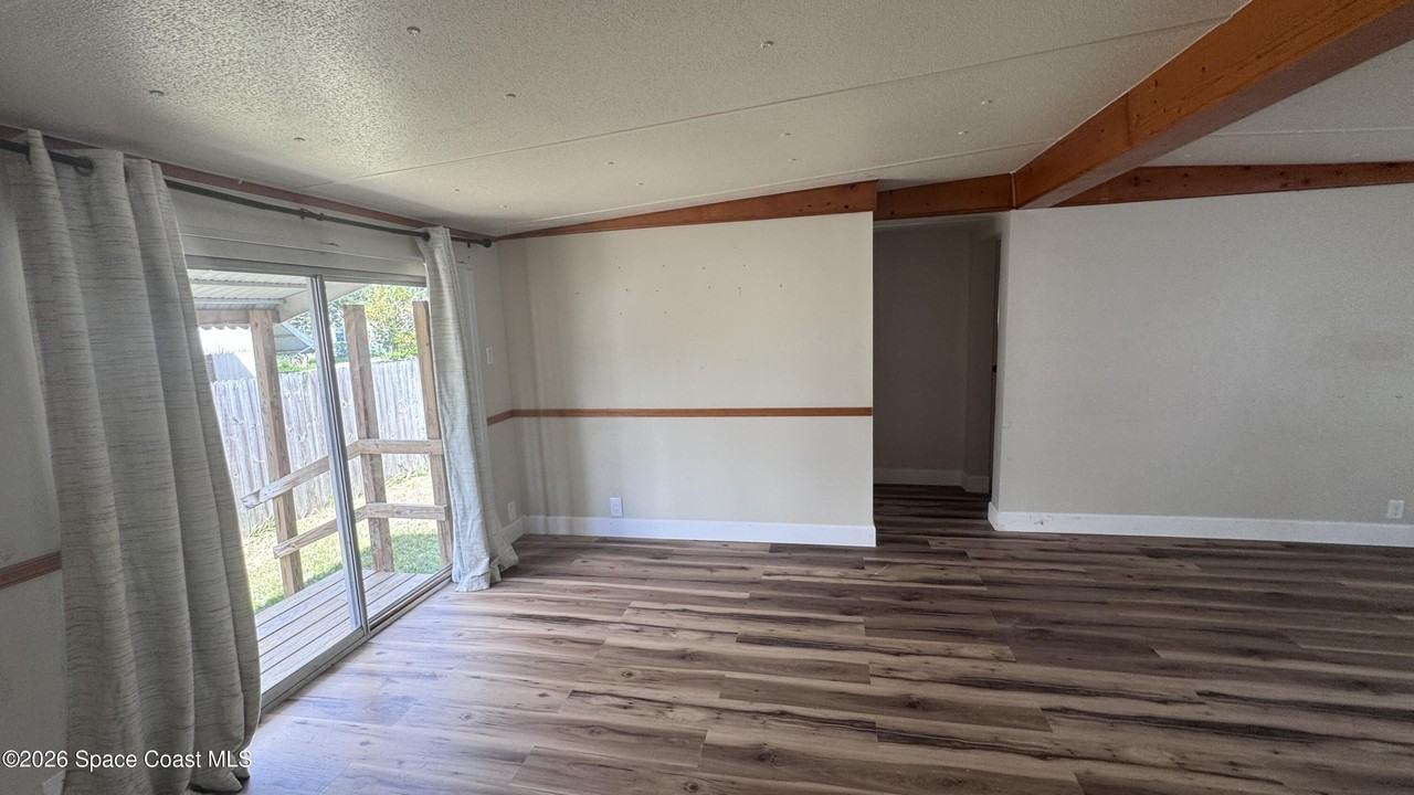 1159 Bailey Ct - Photo 6 of 14