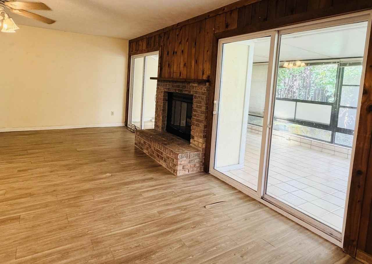113 Westwood Dr - Photo 3 of 5