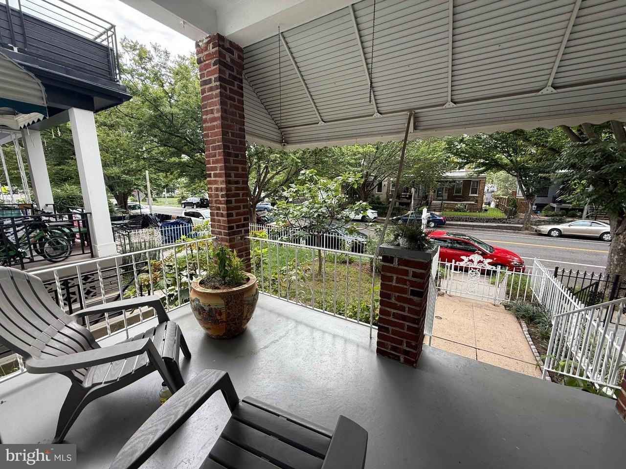 4017 Illinois Ave Nw - Photo 2 of 17