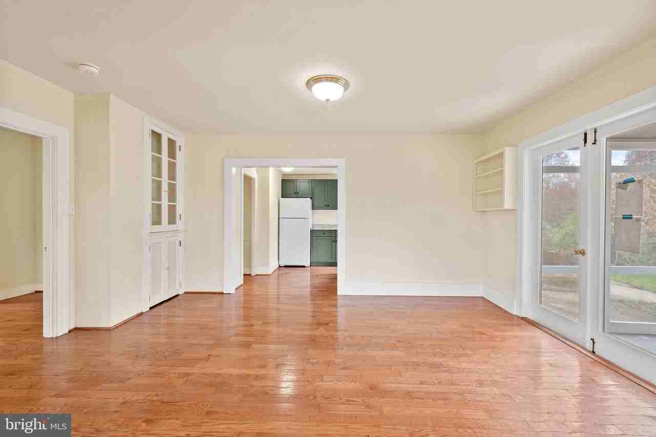 22 Riverview Ave - Photo 6 of 45