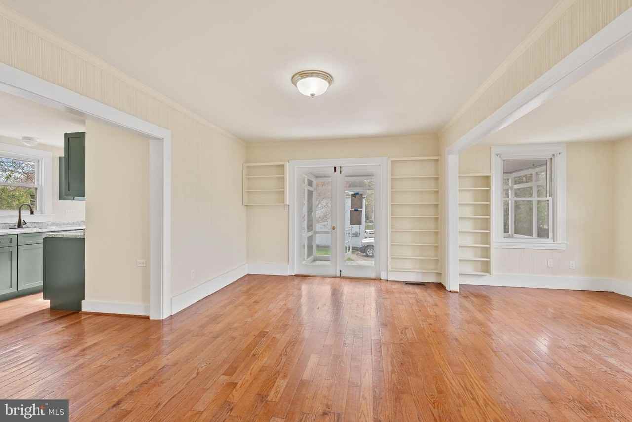 22 Riverview Ave - Photo 7 of 45