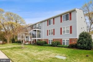 featured image of 3503 Wedgewood Ct Apt M #M
