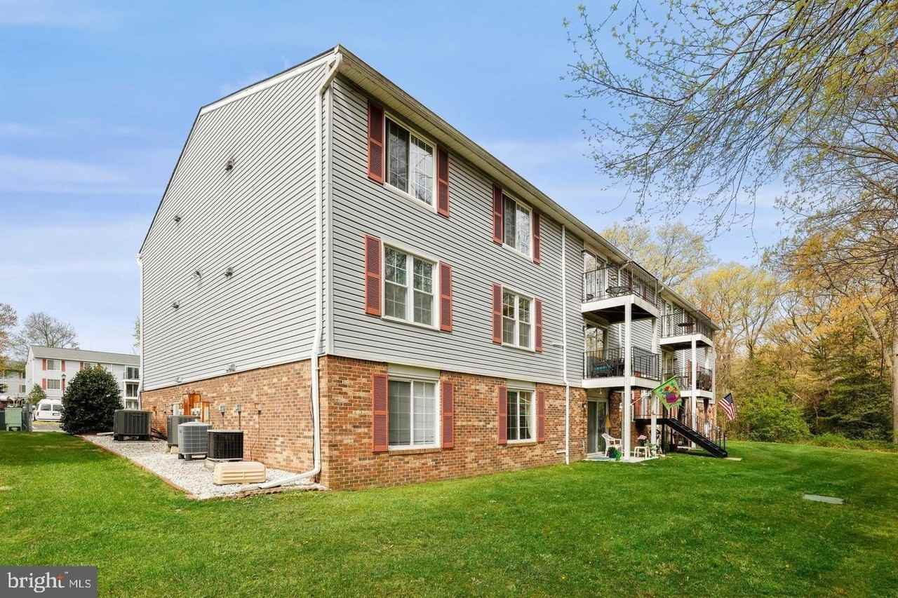 3503 Wedgewood Ct Apt M #M - Photo 5 of 26