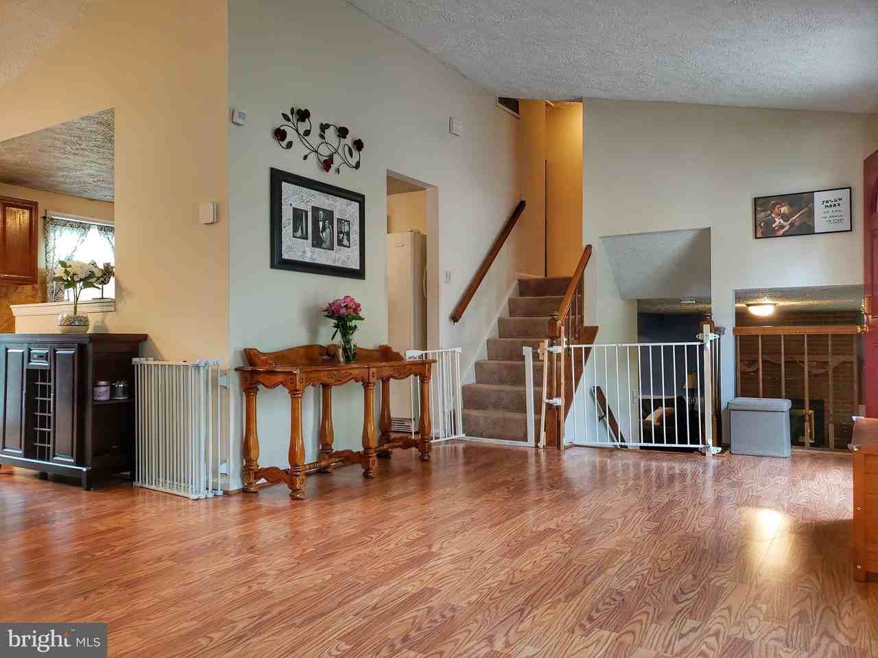 7109 Upper Mills Cir - Photo 2 of 17