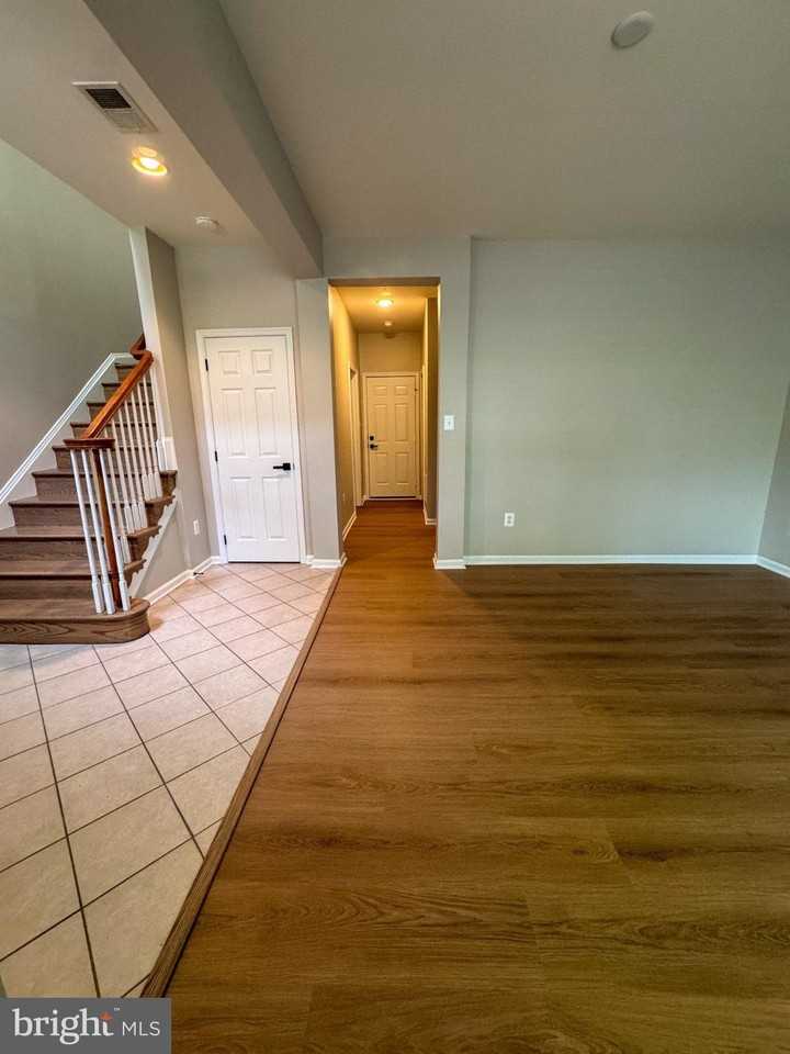 1640 Piccard Dr - Photo 4 of 50