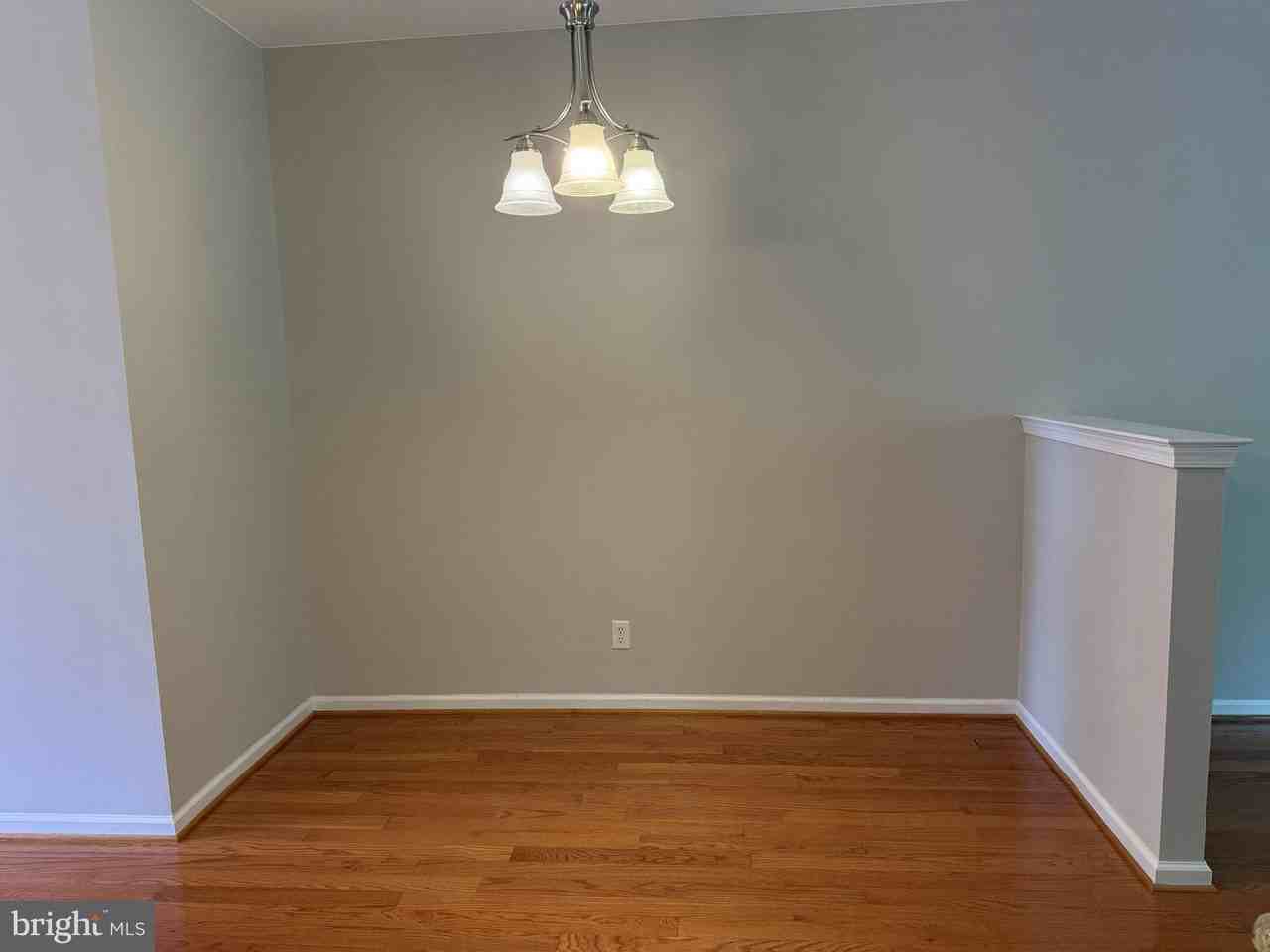 278 Yorktown Ct - Photo 5 of 28