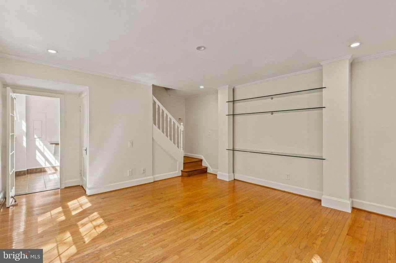 1400 S Edgewood St #539 - Photo 3 of 30