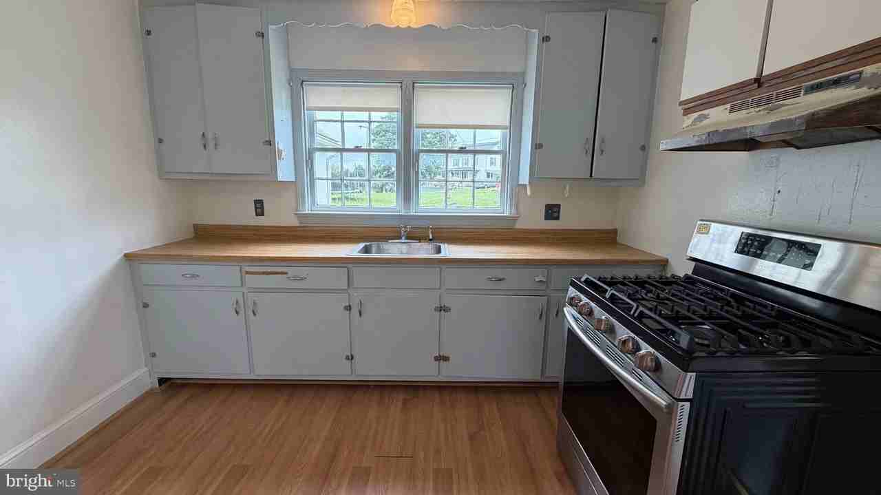 108 S Preston St - Photo 7 of 19