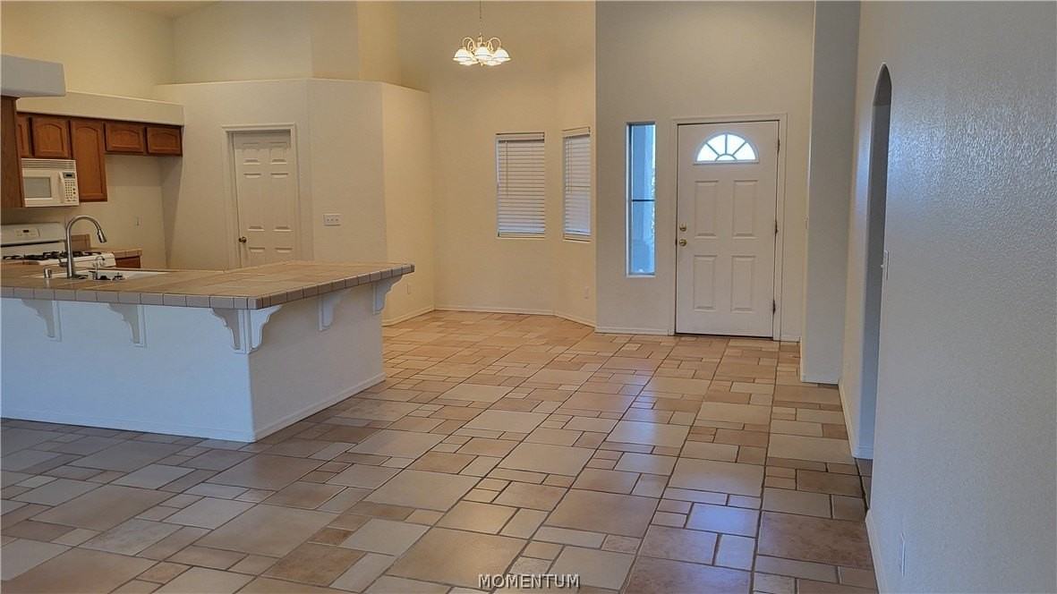 4854 S Santa Evinita Rd - Photo 4 of 19