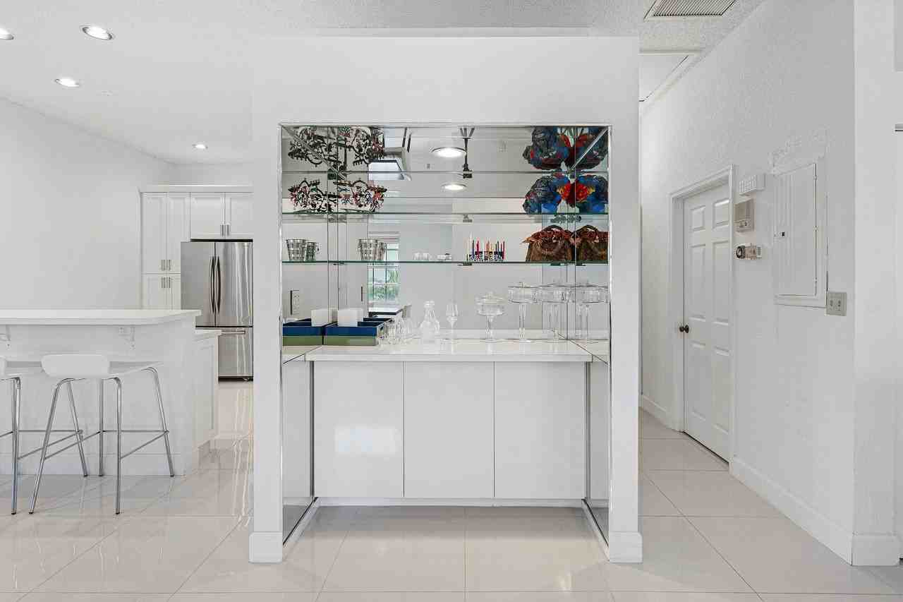 5190 Lake Catalina Dr #B - Photo 7 of 47