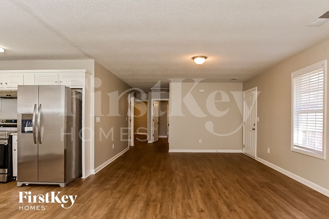 140 Teal Pl - Photo 4 of 15