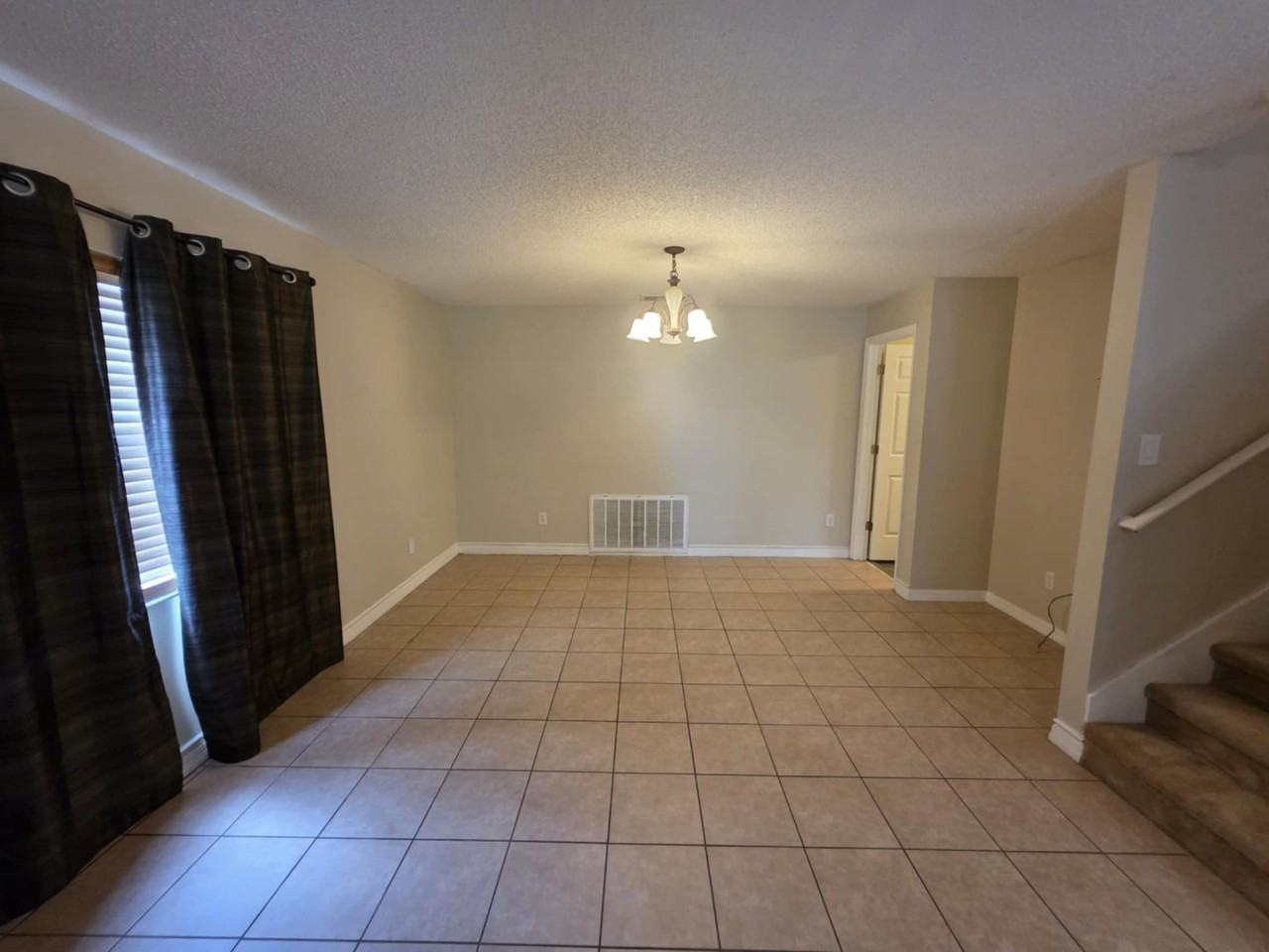 701 Paddington Pl - Photo 2 of 23