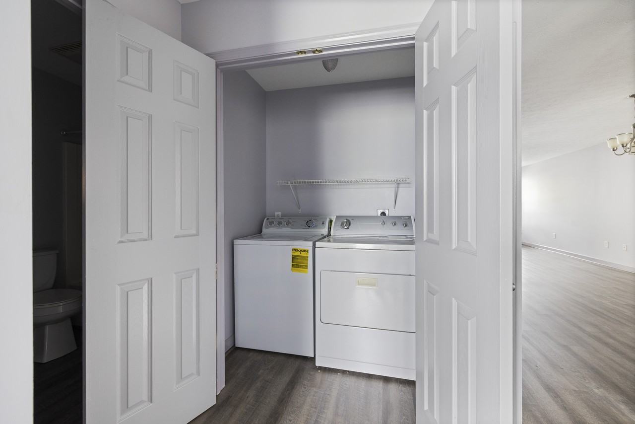 3406 W Jefferson St #3406WJ - Photo 7 of 16