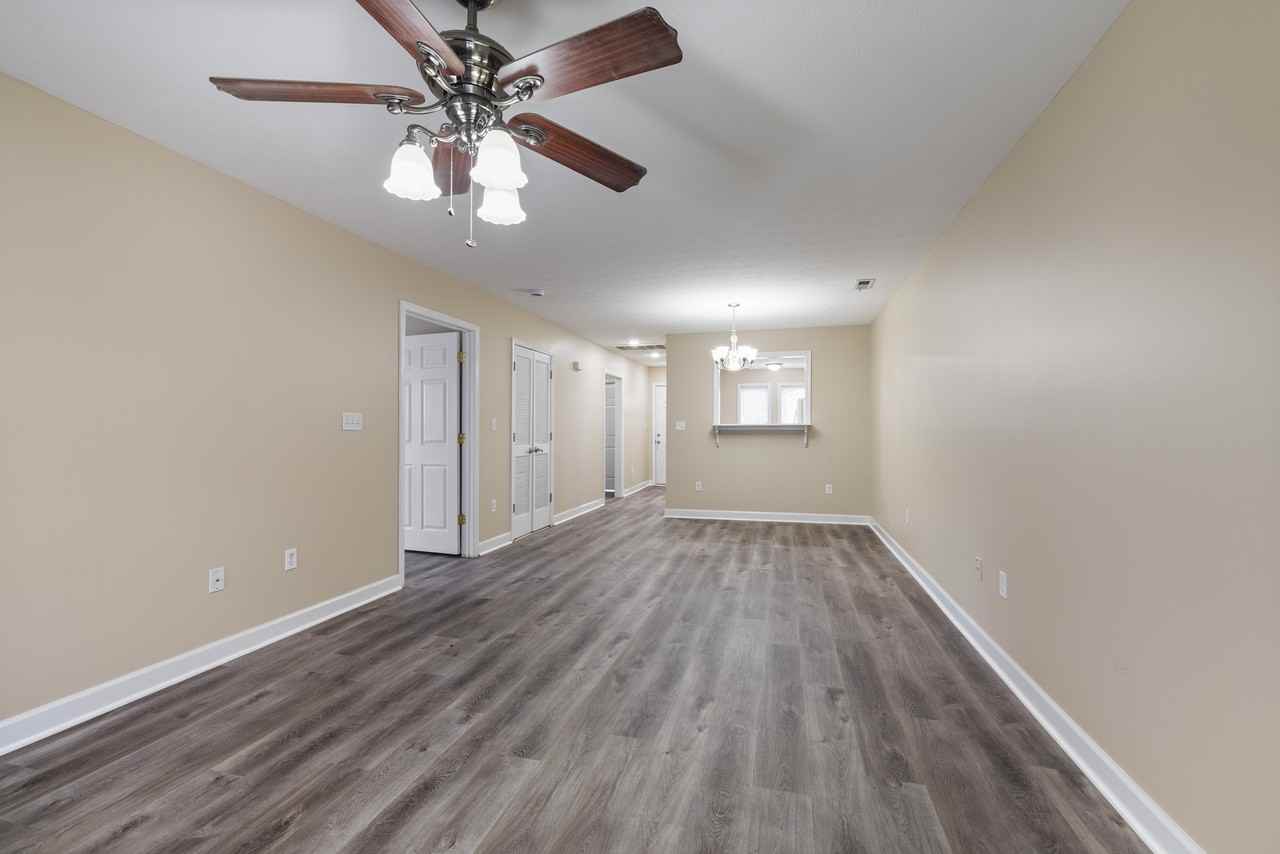 3408 W Jefferson St #3408WJ - Photo 6 of 17
