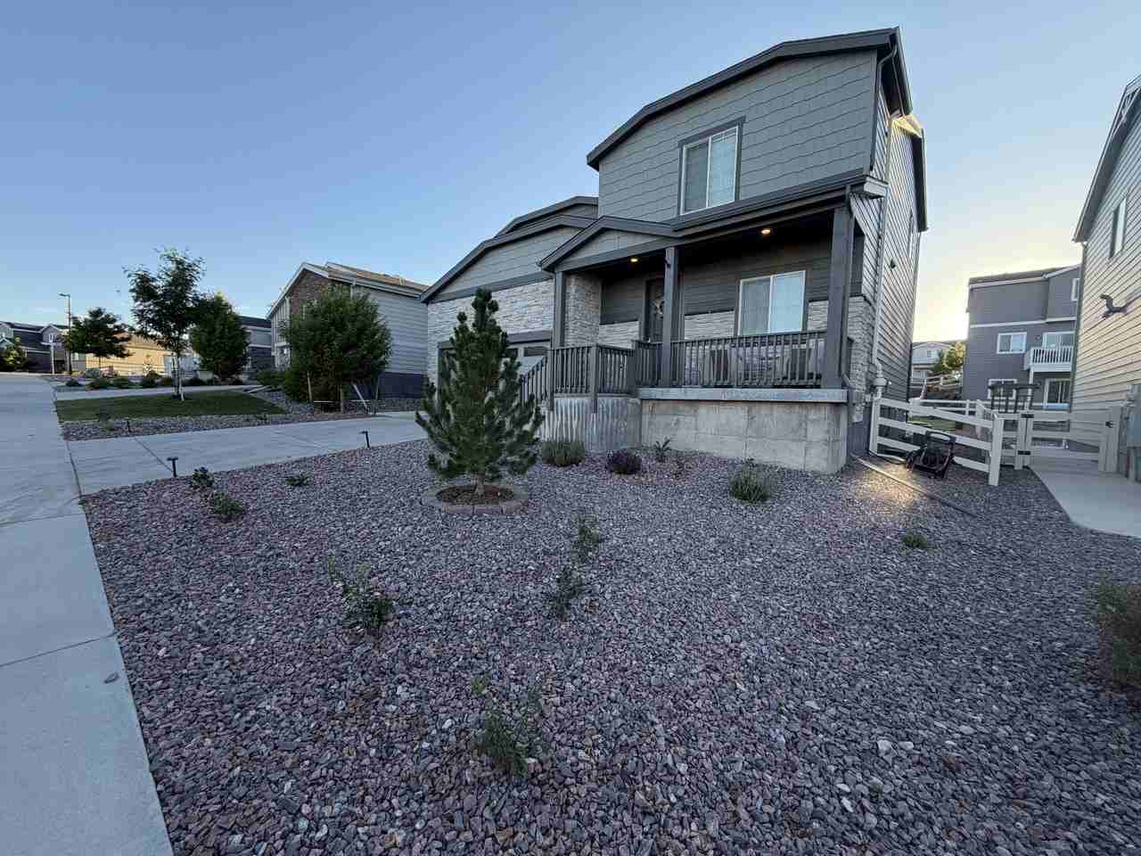 5215 Lumos Ln - Photo 2 of 27