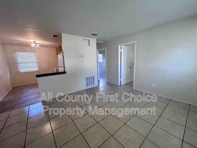 6480 66th Ave N - Photo 4 of 13