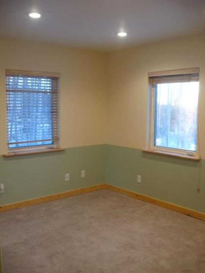 855 Highlander Dr - Photo 7 of 8
