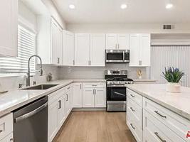 featured image of 16231 Parthenia St